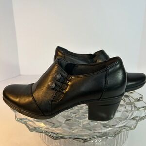 Clarks Collection Black Leather Heeled Ankle Boots Women's Size‎ 7
